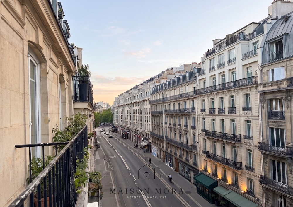 Paris 8e - 81m² - 4p. - 3ch.